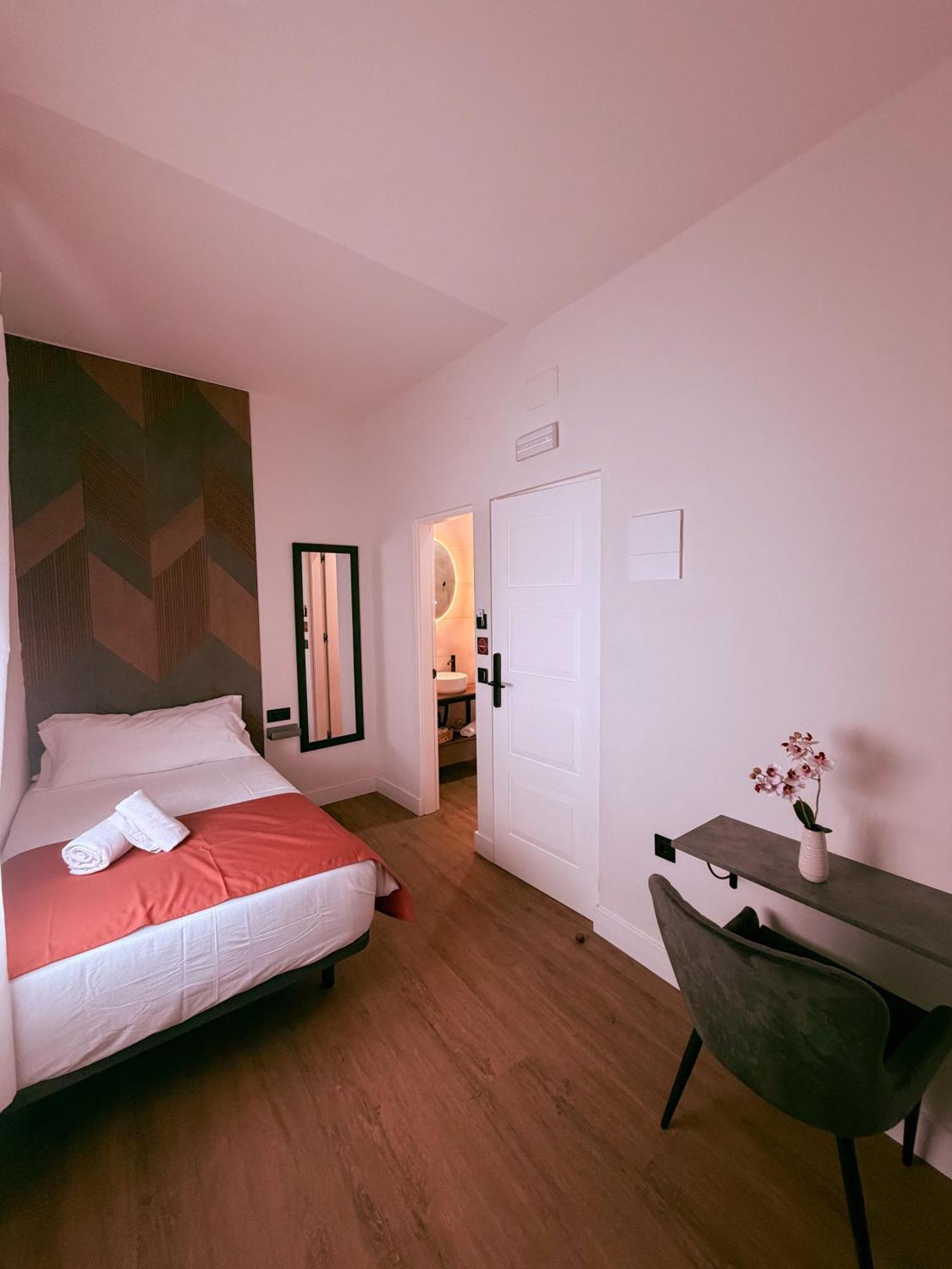 Superior Single Room