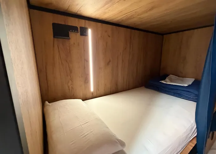 Oasis Mochileros' Hostal Palace Sevilla